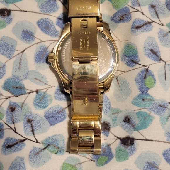 Fossil - Picture 2 of 4